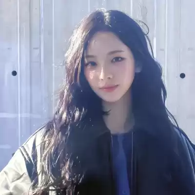 闻皎月